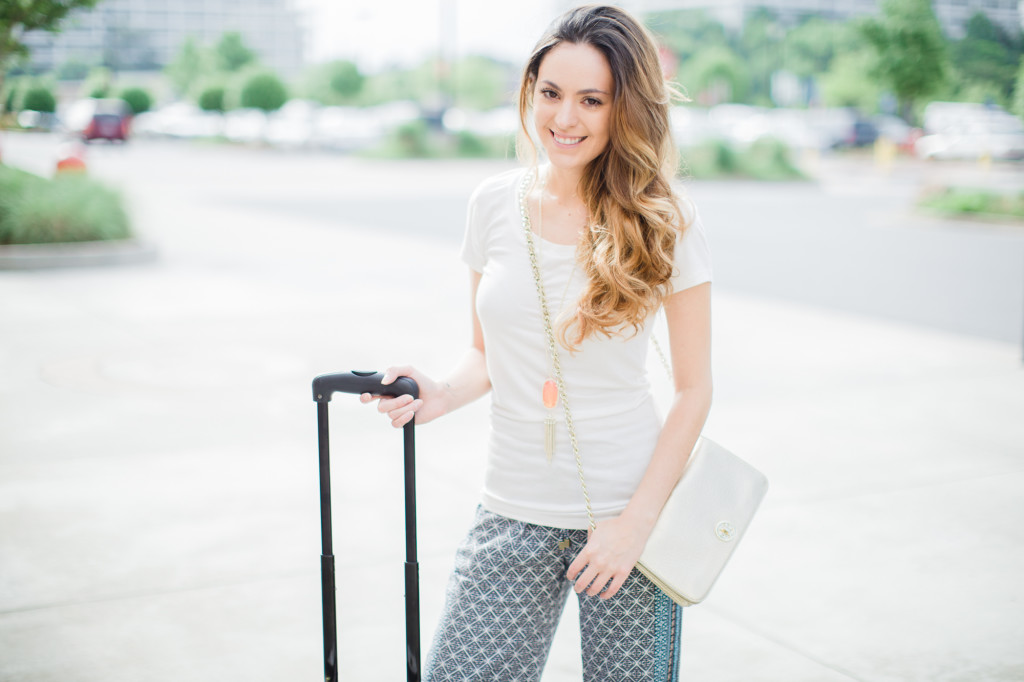 travel style, day to night, printed pants, casual style for New York, pajama pants, DVF luggage, black and white, kendra scott rayne, bayalage highlights, spring summer travel style