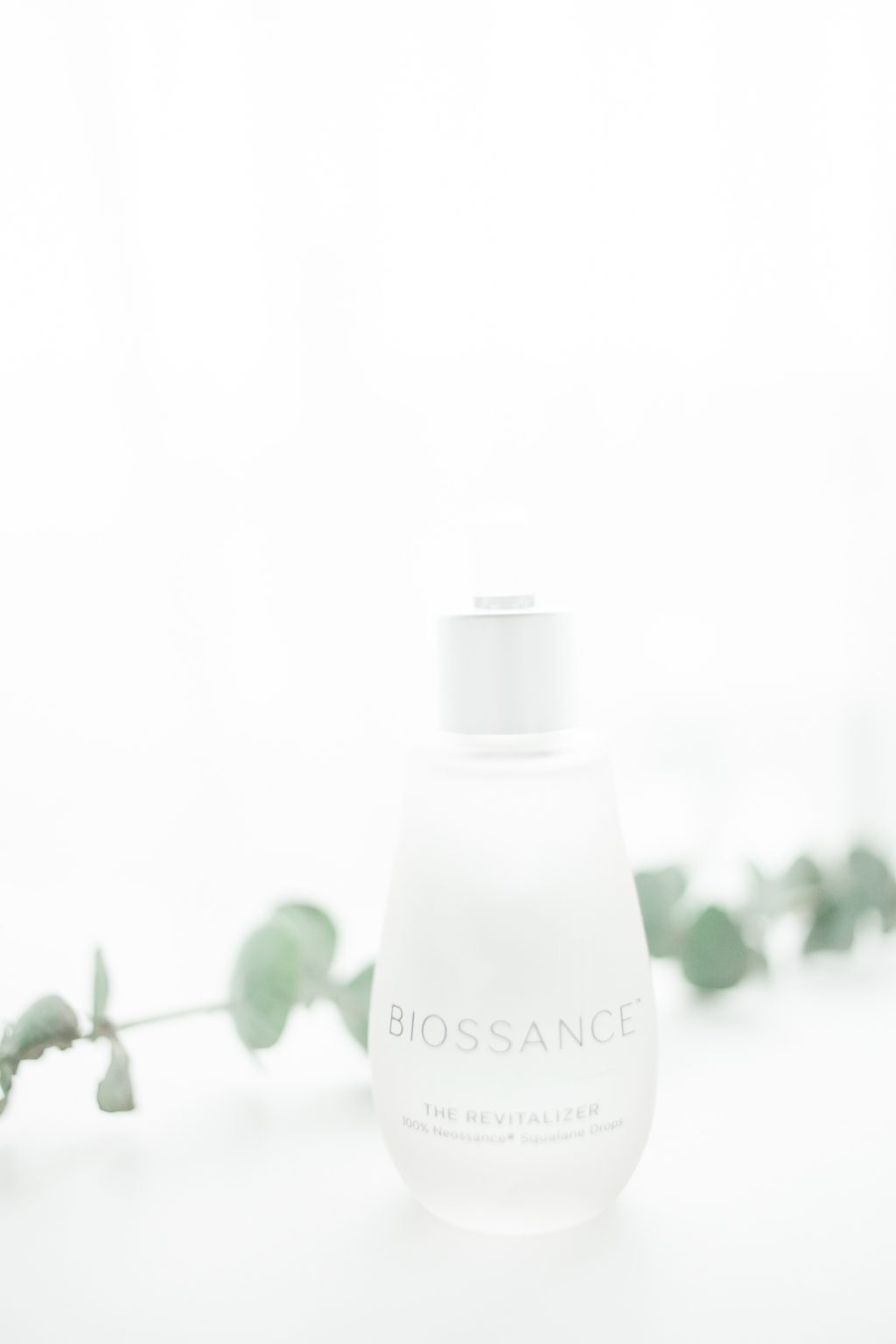 Biossance review, how to keep your skin hydrated, hydrating skin booster, how to hydrate your skin, skin hydrating beauty product