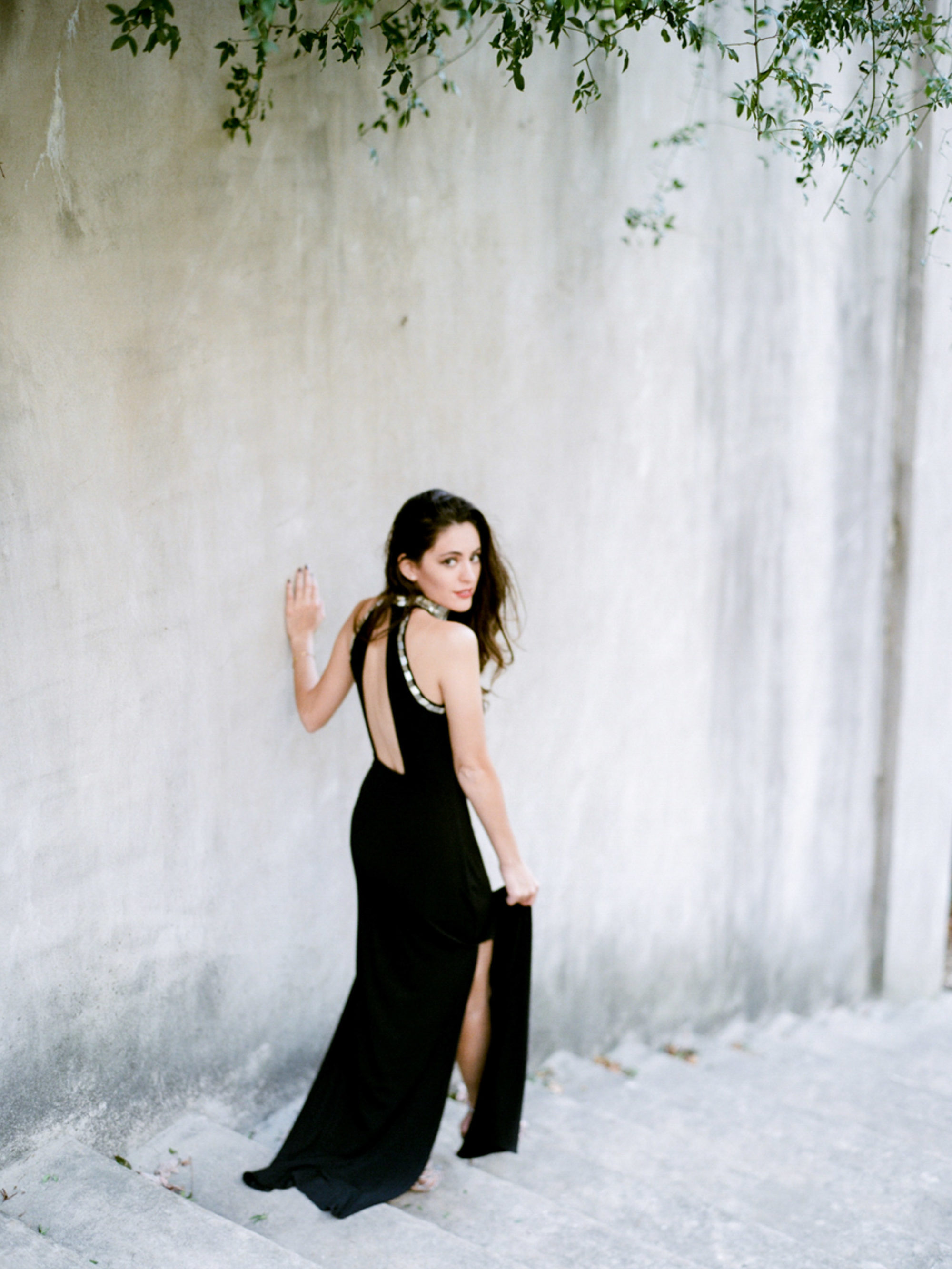 elegant holiday style, holiday maxi dress, what to wear to a holiday party