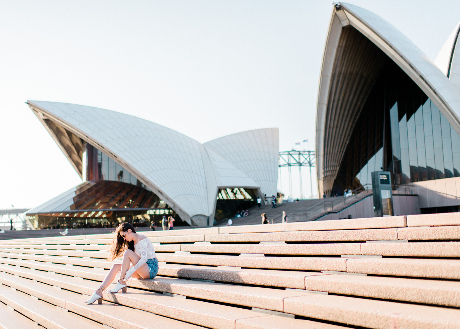 Sydney Opera House, sydney travel guide, what to do in sydney, summer outfit ideas, sydney bridge, off the shoulder bell sleeve crop top