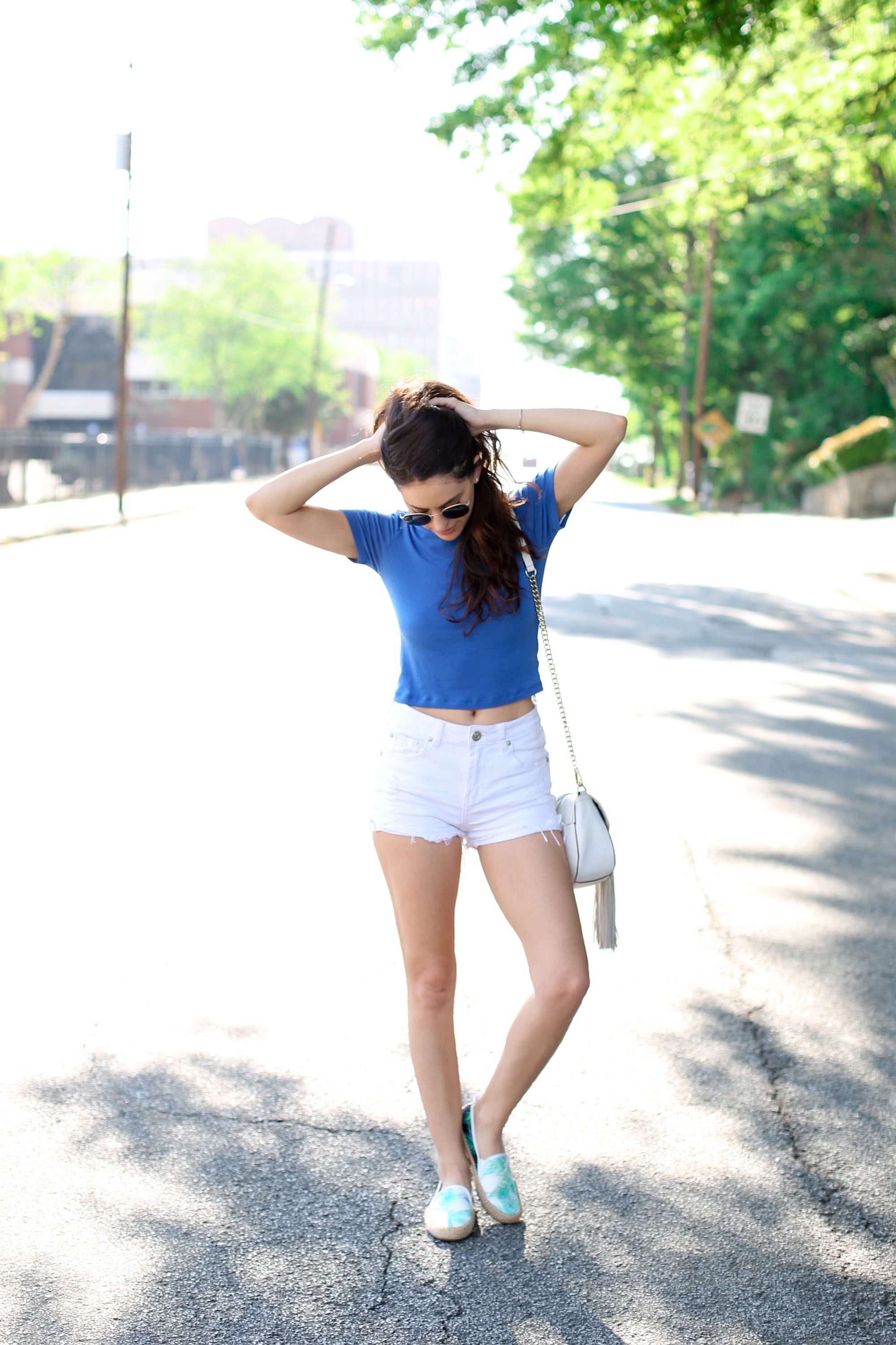 palm print shoes, royal blue crop top, summer style, summer outfit ideas, round raybans