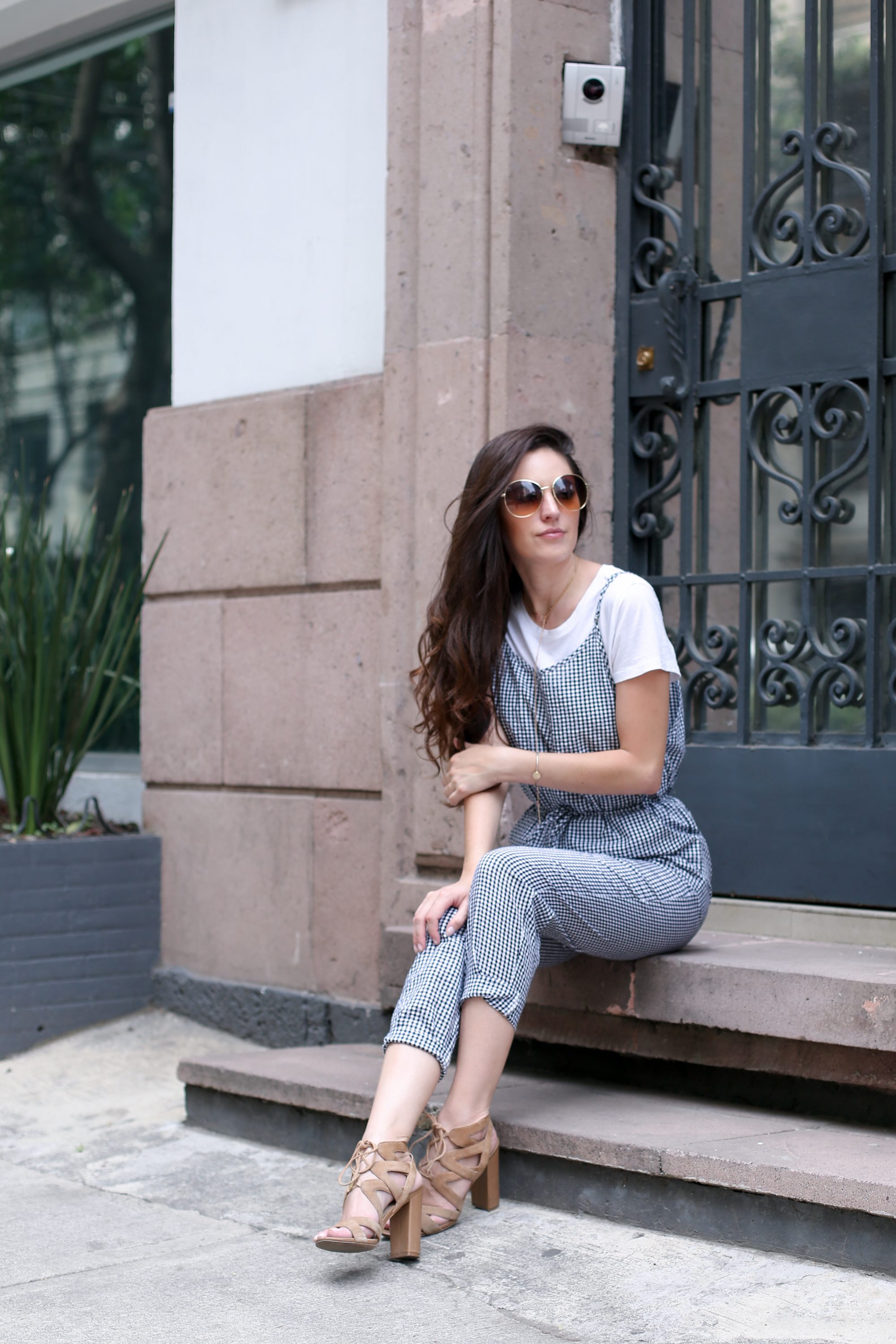 gingham jumpsuit, polanco mexico city, where to shop in mexico city, best neighborhoods in mexico city, round gold rimmed sunglasses, summer style, spring style, summer outfit ideas, spring outfit ideas, style and travel blogger