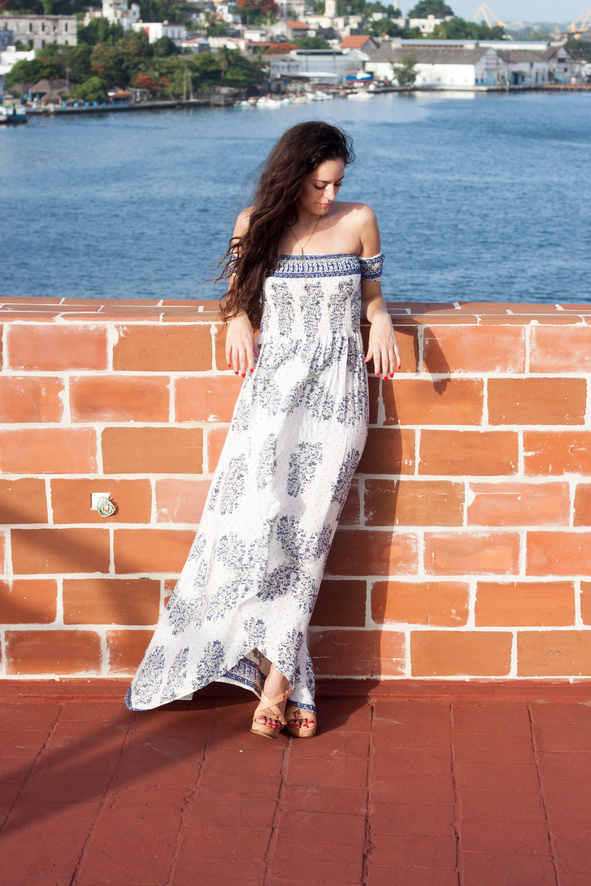 where to stay in havana, where to stay in cuba, airbnb in cuba, airbnb in havana, cuba, havana, blue and white maxi dress, american threads Reverse Allegra Off Shoulder Maxi Dress, cocktail hour, rooftop terrace in havana cuba,