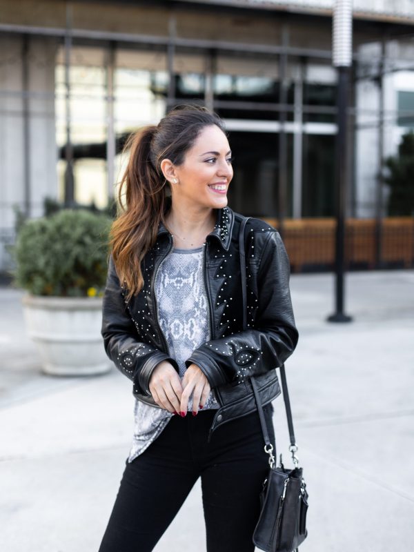 snakeskin trend 2019, casual snakeskin, casual snakeskin t-shirt, casual snakeskin tee, studded leather jacket, black ripped jeans, atlantic station atlanta, casual outfit ideas, casual fall outfits, edgy fall outfit