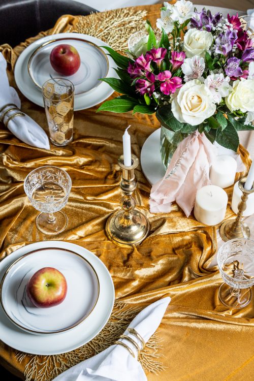 thanksgiving tablescape, vintage boho tablescape, holiday tablescape, velvet tablerunner, vintage coupe glasses